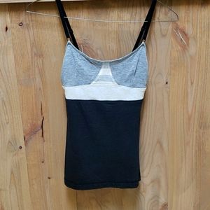 Lululemon tank size 4